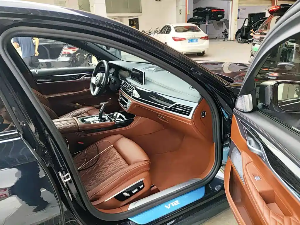 BMW BMW 7 Series 2019 Facelift M760Li xDrive V12 Sport Package 2020 - thumbnail 5