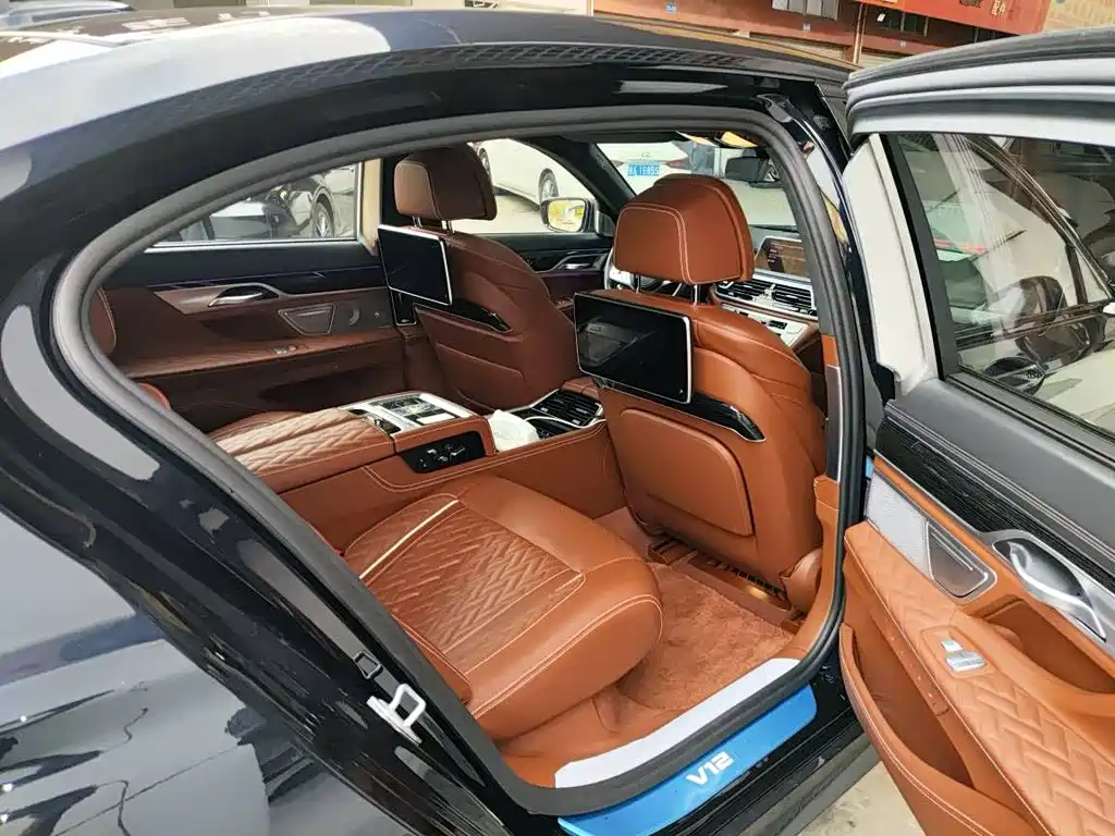 BMW BMW 7 Series 2019 Facelift M760Li xDrive V12 Sport Package 2020 - thumbnail 7