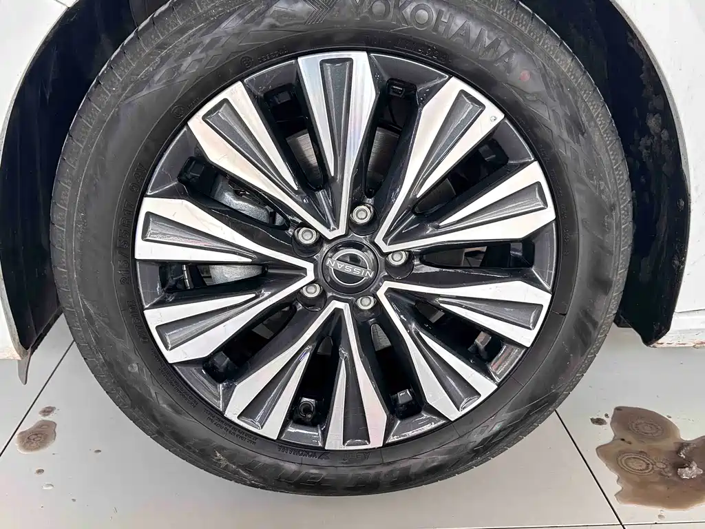 Nissan Nissan Altima 2025 2.0L XL-TLS Premium Edition 2025 - thumbnail 4
