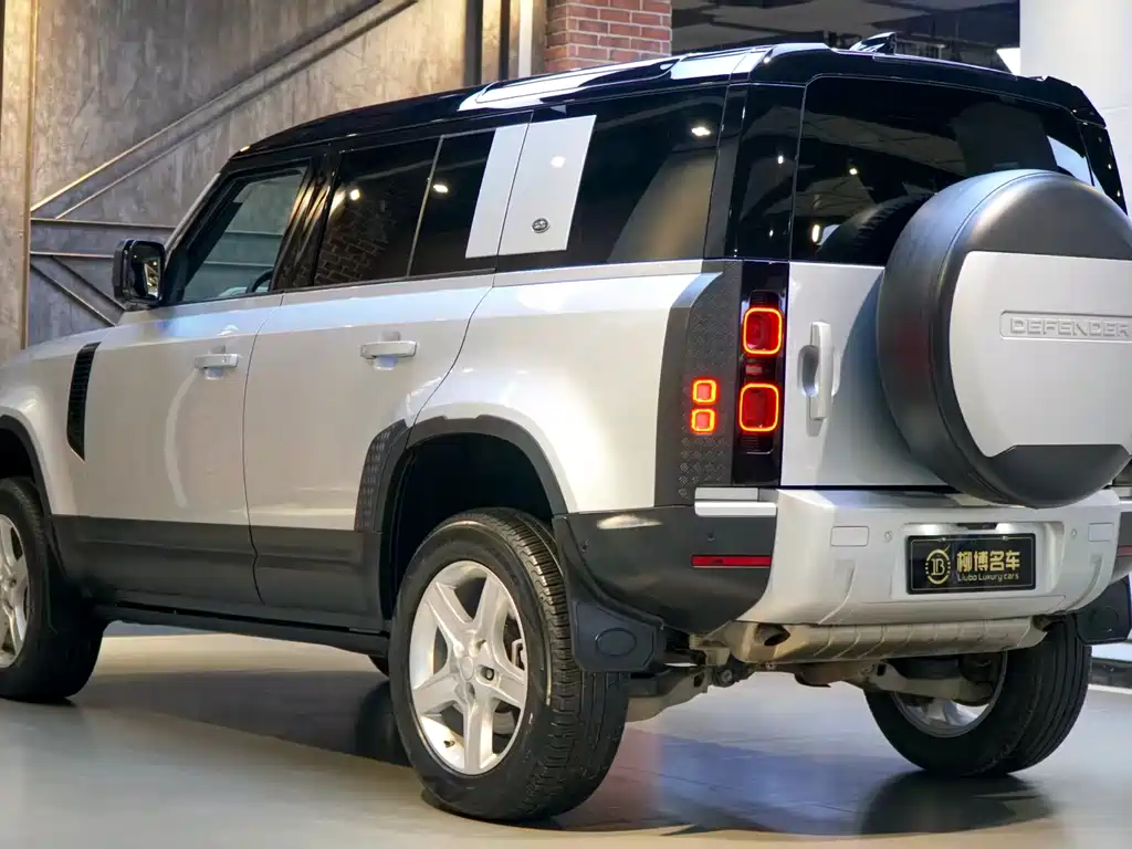 Land Rover Land Rover Defender 2020 110 P400 HSE 2021 - thumbnail 6