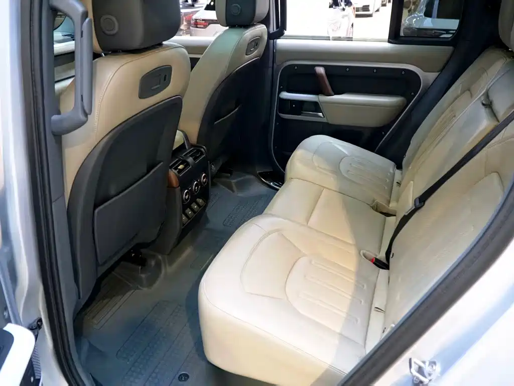 Land Rover Land Rover Defender 2020 110 P400 HSE 2021 - thumbnail 7