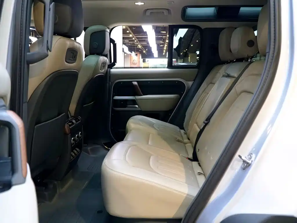 Land Rover Land Rover Defender 2020 110 P400 HSE 2021 - thumbnail 8