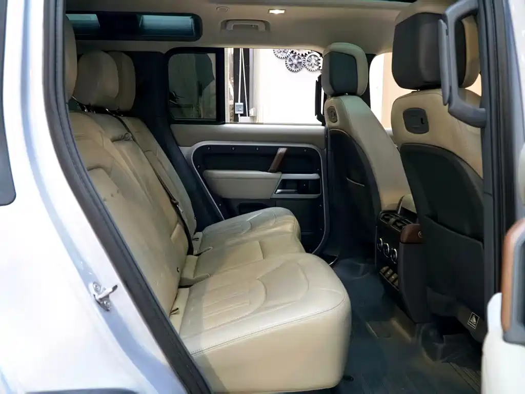 Land Rover Land Rover Defender 2020 110 P400 HSE 2021 - thumbnail 12