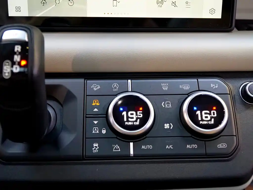 Land Rover Land Rover Defender 2020 110 P400 HSE 2021 - thumbnail 19