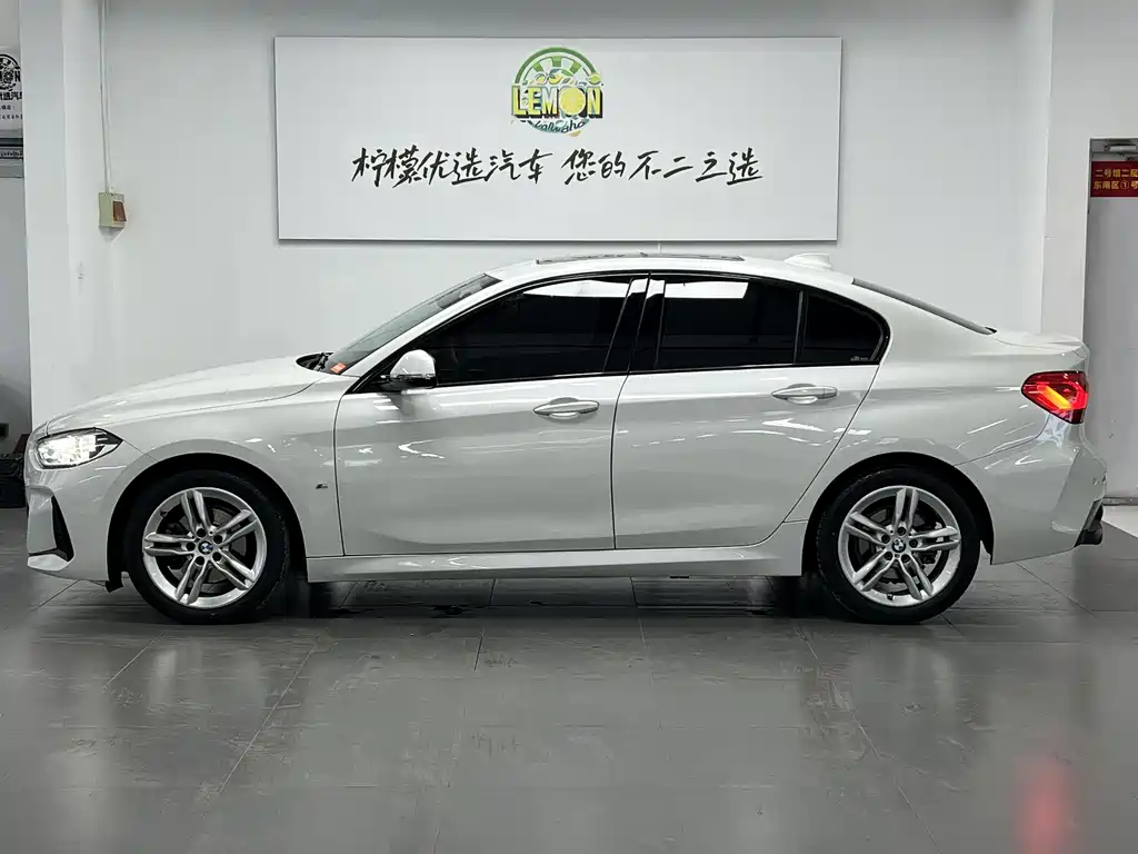 BMW BMW 1 Series 2019 118i M Sport Package 2019 - thumbnail 3