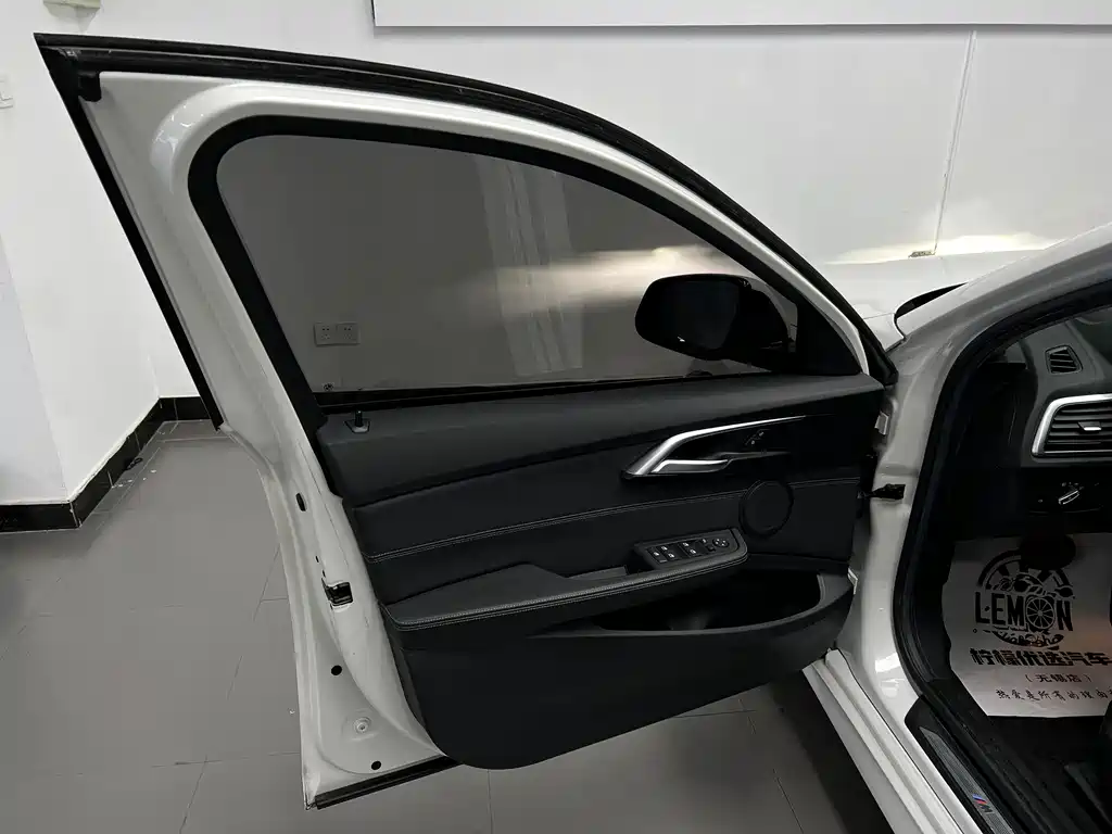 BMW BMW 1 Series 2019 118i M Sport Package 2019 - thumbnail 23