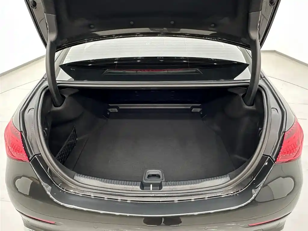 Mercedes-Benz Mercedes-Benz C-Class 2025 Model Year Facelift C 260 L Sport Edition 2025 - thumbnail 26