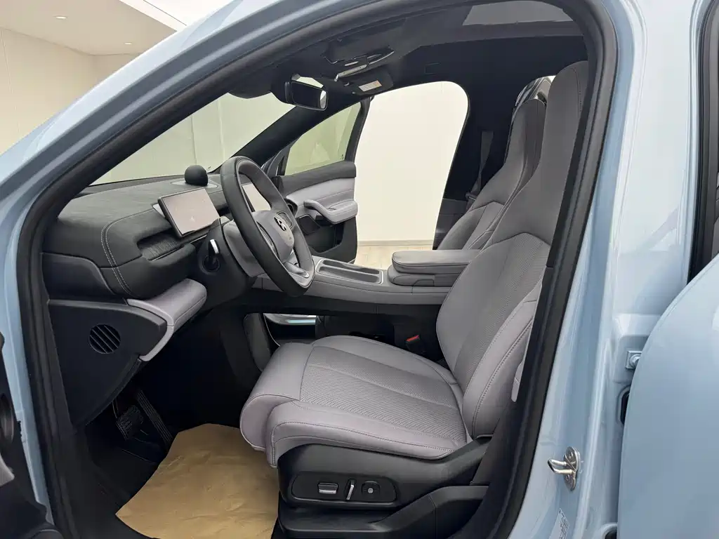 NIO NIO EC6 2024 75kWh 2024 - thumbnail 8