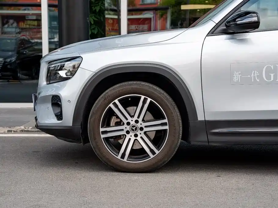 Mercedes-Benz Mercedes-Benz GLB 2024 GLB 220 4MATIC 2023 - thumbnail 13