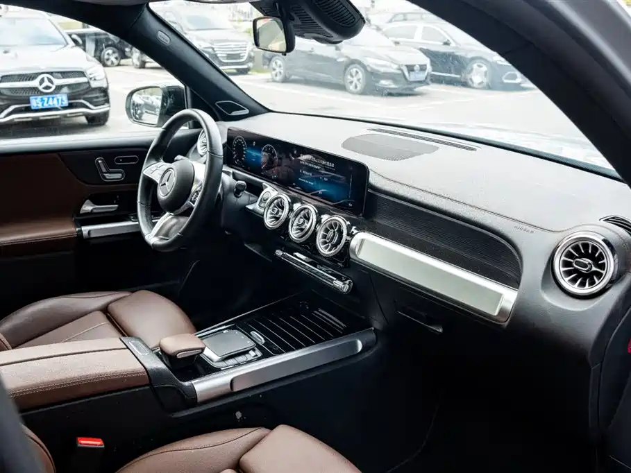 Mercedes-Benz Mercedes-Benz GLB 2024 GLB 220 4MATIC 2023 - thumbnail 17
