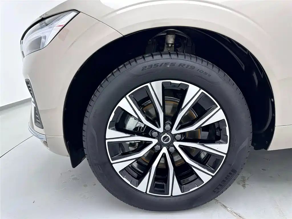 Volvo Volvo XC60 2025 B5 AWD Momentum Luxury Edition 2025 - thumbnail 29