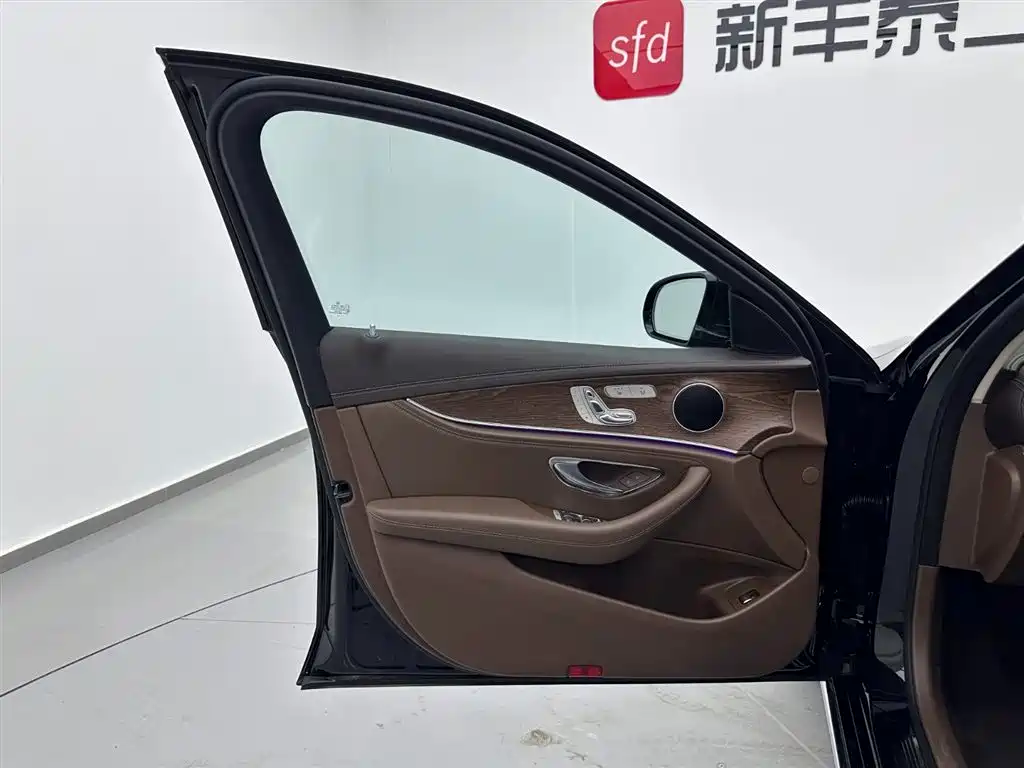 Mercedes-Benz Mercedes-Benz E-Class 2023 E 300 L Fashion Edition 2023 - thumbnail 8