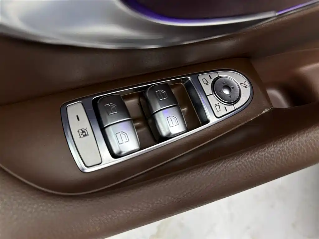Mercedes-Benz Mercedes-Benz E-Class 2023 E 300 L Fashion Edition 2023 - thumbnail 25