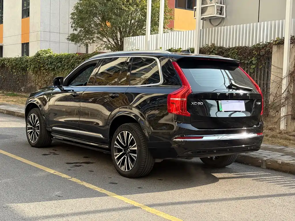 Volvo Volvo XC90 Plug-in Hybrid 2024 T8 Excellence 7-seater 2025 - thumbnail 17