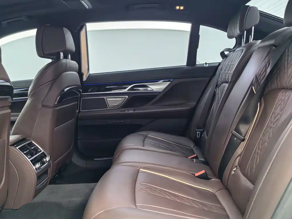 BMW BMW 7 Series 2021 730Li M Sport Package 2022 - thumbnail 13