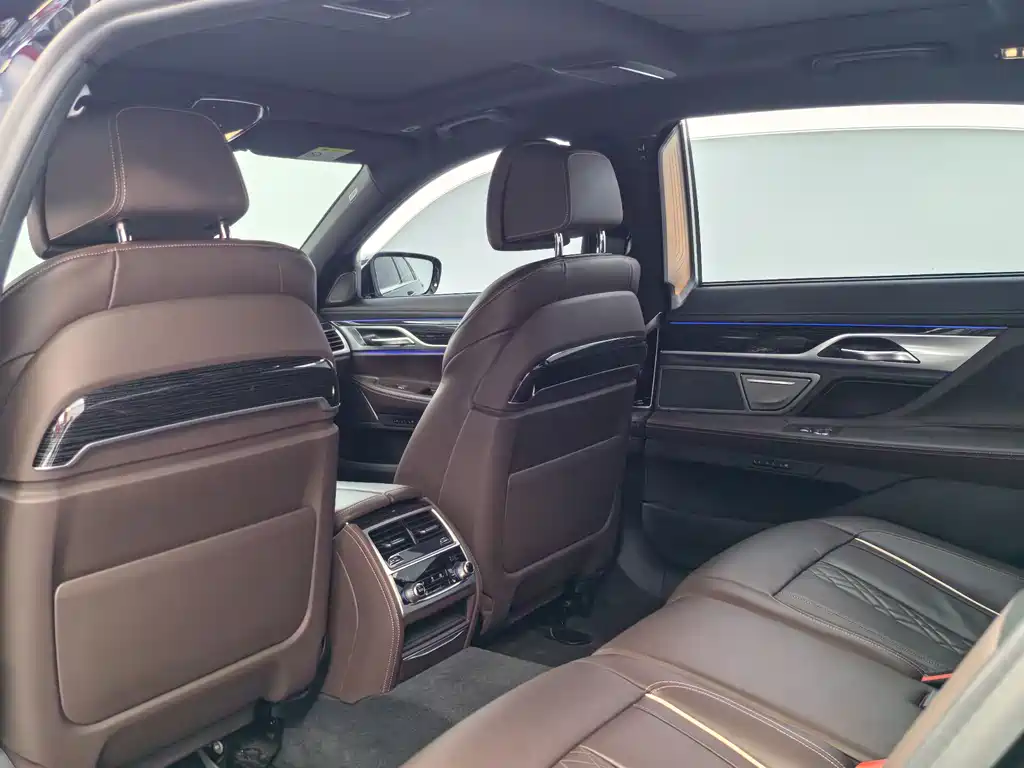 BMW BMW 7 Series 2021 730Li M Sport Package 2022 - thumbnail 15