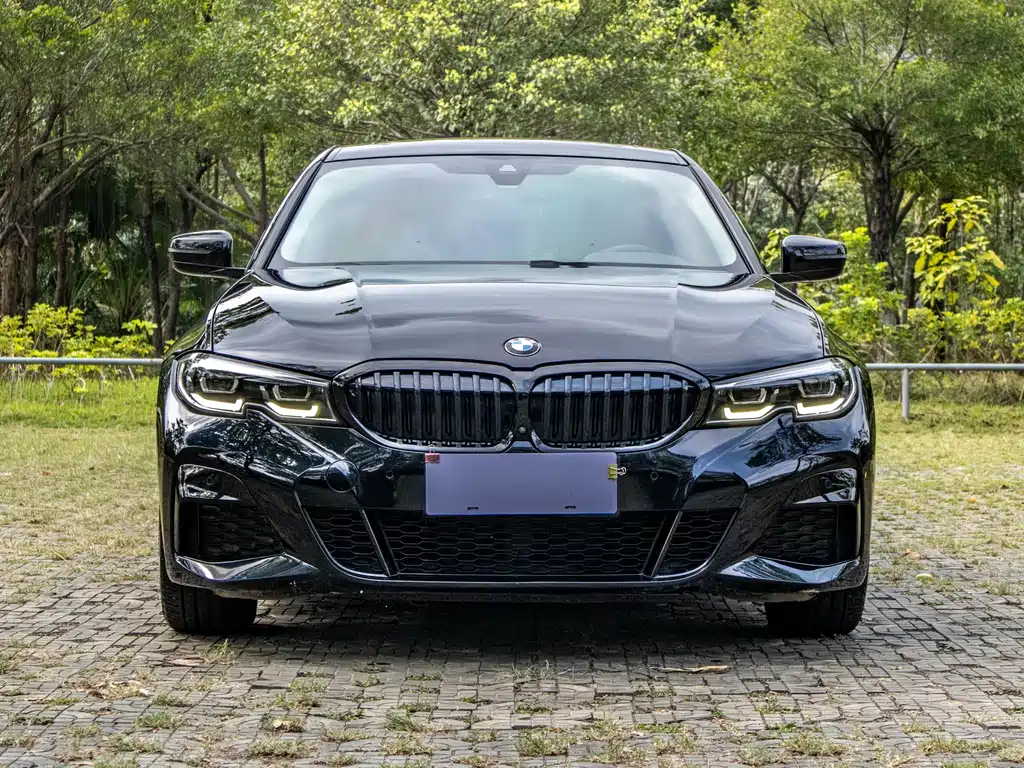 BMW BMW 3 Series 2020 Model Year Facelift 325Li M Sport Shadow Night Package 2020 - thumbnail 2