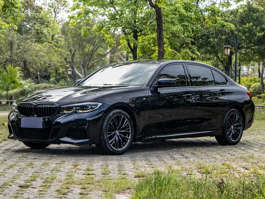 BMW BMW 3 Series 2020 Model Year Facelift 325Li M Sport Shadow Night Package 2020 - thumbnail 3