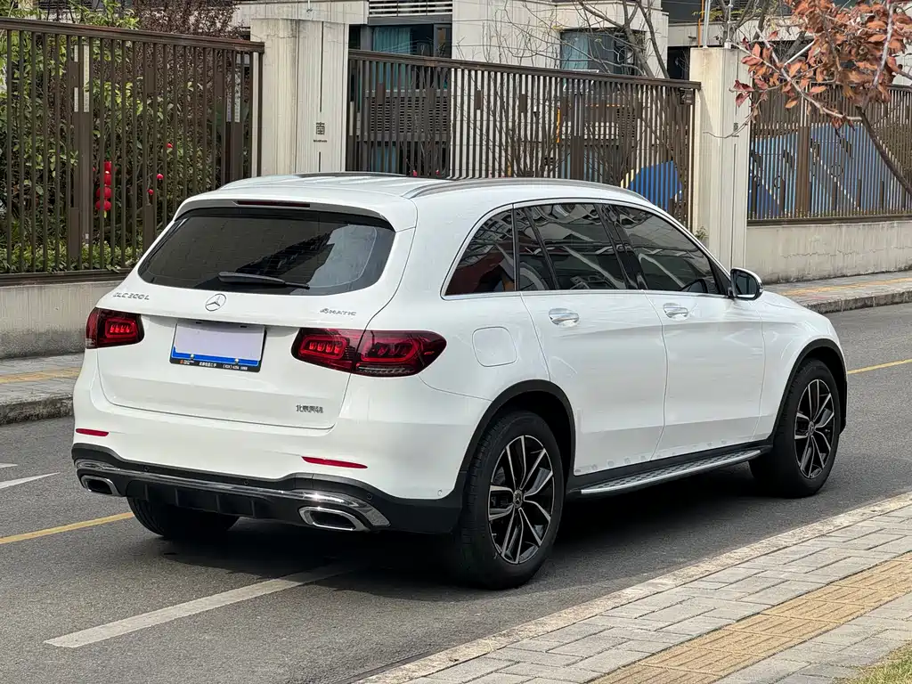 Mercedes-Benz Mercedes-Benz GLC 2021 GLC 300 L 4MATIC Sport Edition 2021 - thumbnail 11