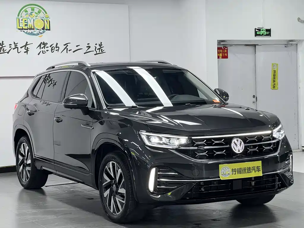 Volkswagen Tayron 2023 380TSI 4Motion R-Line High Performance Edition 2022 - thumbnail 3