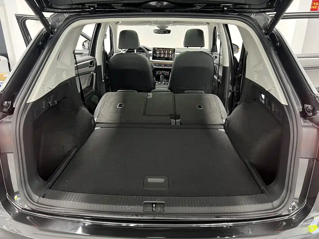 Volkswagen Tayron 2023 380TSI 4Motion R-Line High Performance Edition 2022 - thumbnail 10