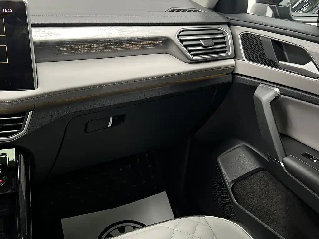 Volkswagen Tayron 2023 380TSI 4Motion R-Line High Performance Edition 2022 - thumbnail 20