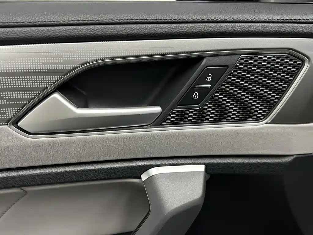 Volkswagen Tayron 2023 380TSI 4Motion R-Line High Performance Edition 2022 - thumbnail 29