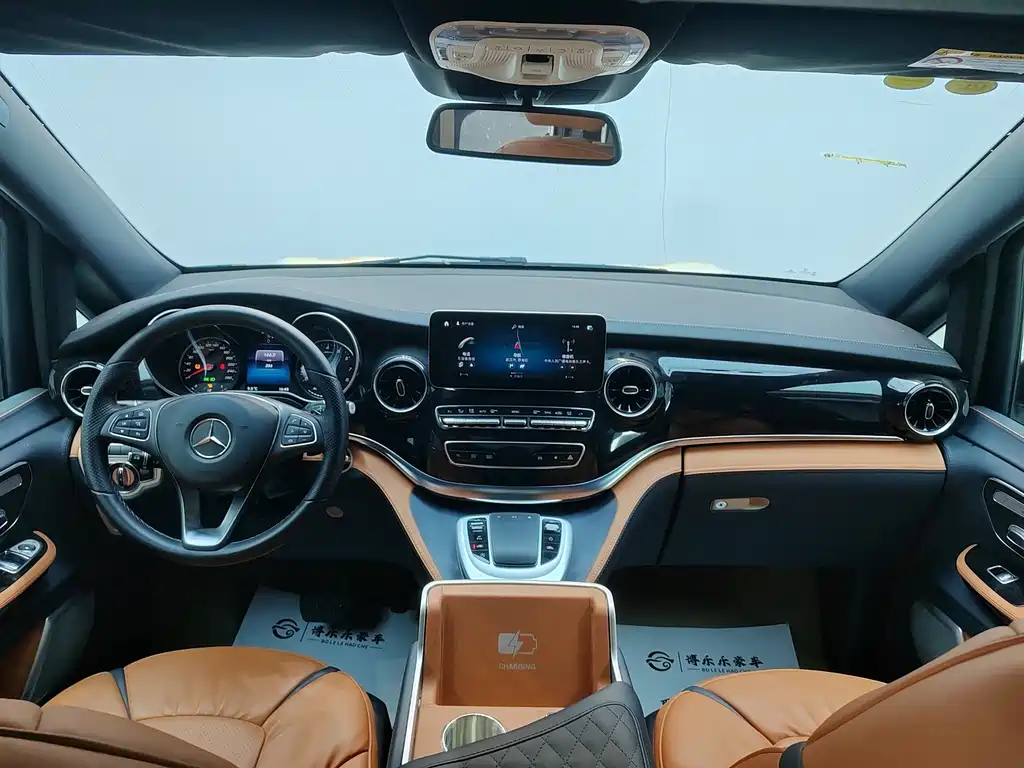 Mercedes-Benz Mercedes-Benz V-Class 2021 V 260 L Long Wheelbase Luxury Edition 2024 - thumbnail 6