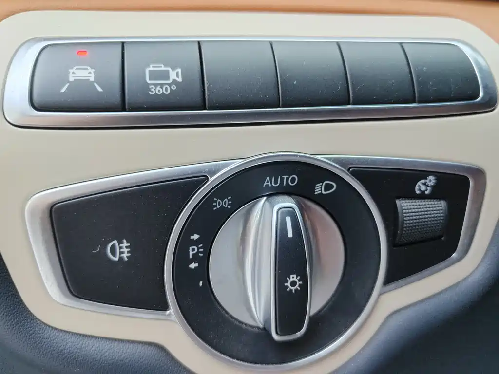 Mercedes-Benz Mercedes-Benz V-Class 2021 V 260 L Long Wheelbase Luxury Edition 2024 - thumbnail 11