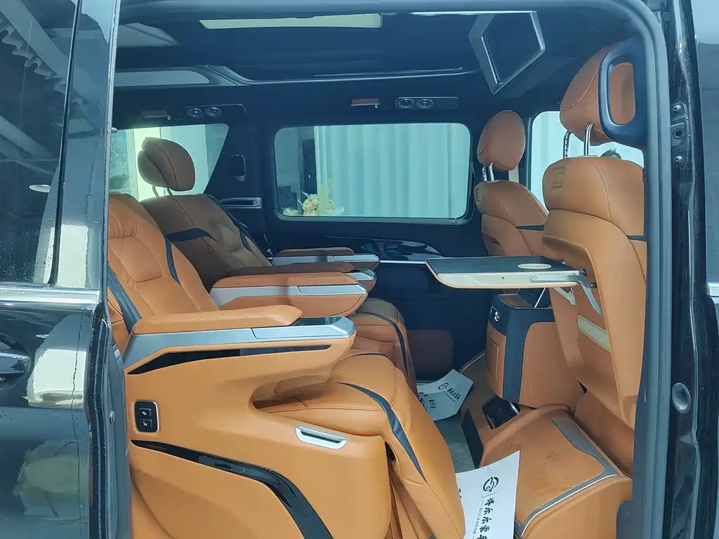 Mercedes-Benz Mercedes-Benz V-Class 2021 V 260 L Long Wheelbase Luxury Edition 2024 - thumbnail 18