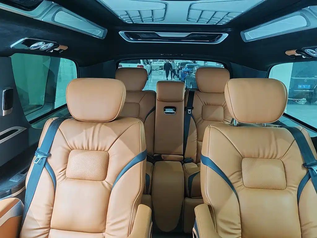 Mercedes-Benz Mercedes-Benz V-Class 2021 V 260 L Long Wheelbase Luxury Edition 2024 - thumbnail 19