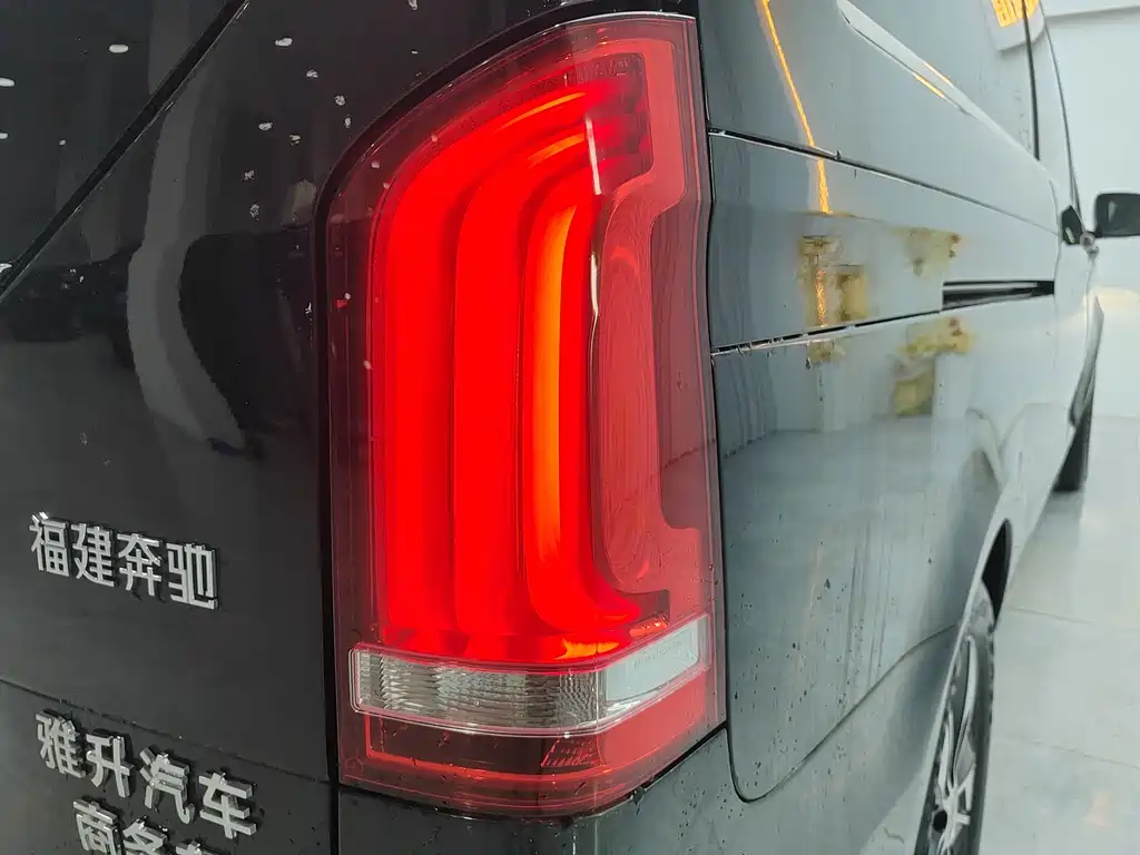 Mercedes-Benz Mercedes-Benz V-Class 2021 V 260 L Long Wheelbase Luxury Edition 2024 - thumbnail 25
