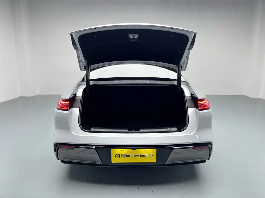 Geely Galaxy Galaxy E8 2024 550km RWD PRO 2024 - thumbnail 11