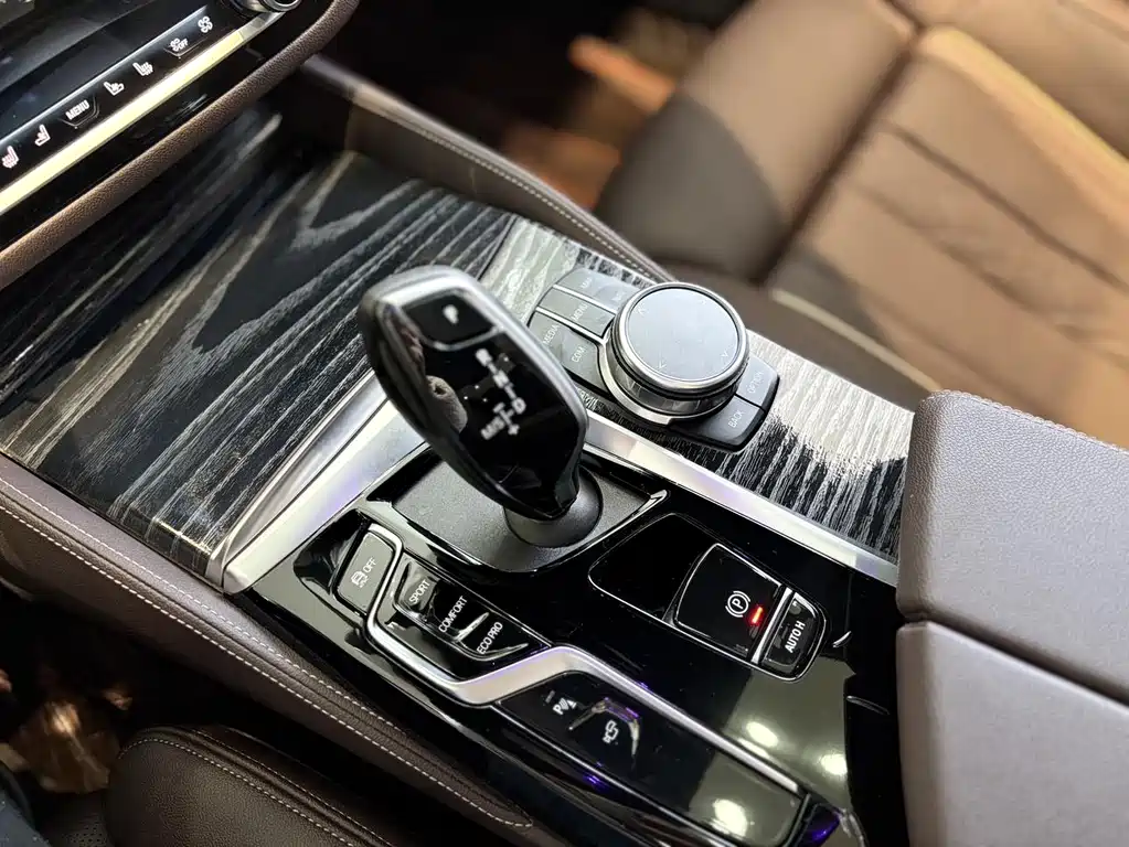 BMW BMW 5 Series 2022 Facelift 3 530Li Premium M Sport Package 2023 - thumbnail 6