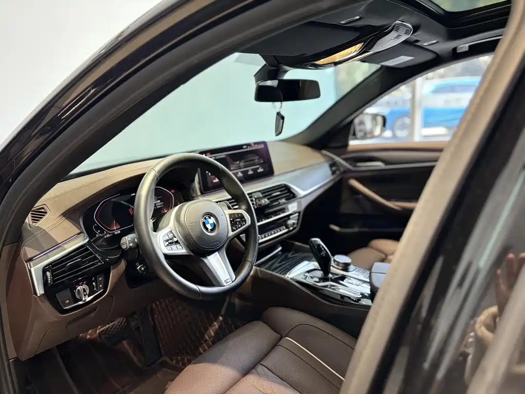 BMW BMW 5 Series 2022 Facelift 3 530Li Premium M Sport Package 2023 - thumbnail 7