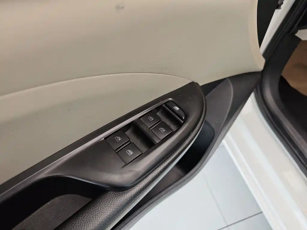 Buick Buick Excelle GT 2015 15N Automatic Elite Edition 2015 - thumbnail 9