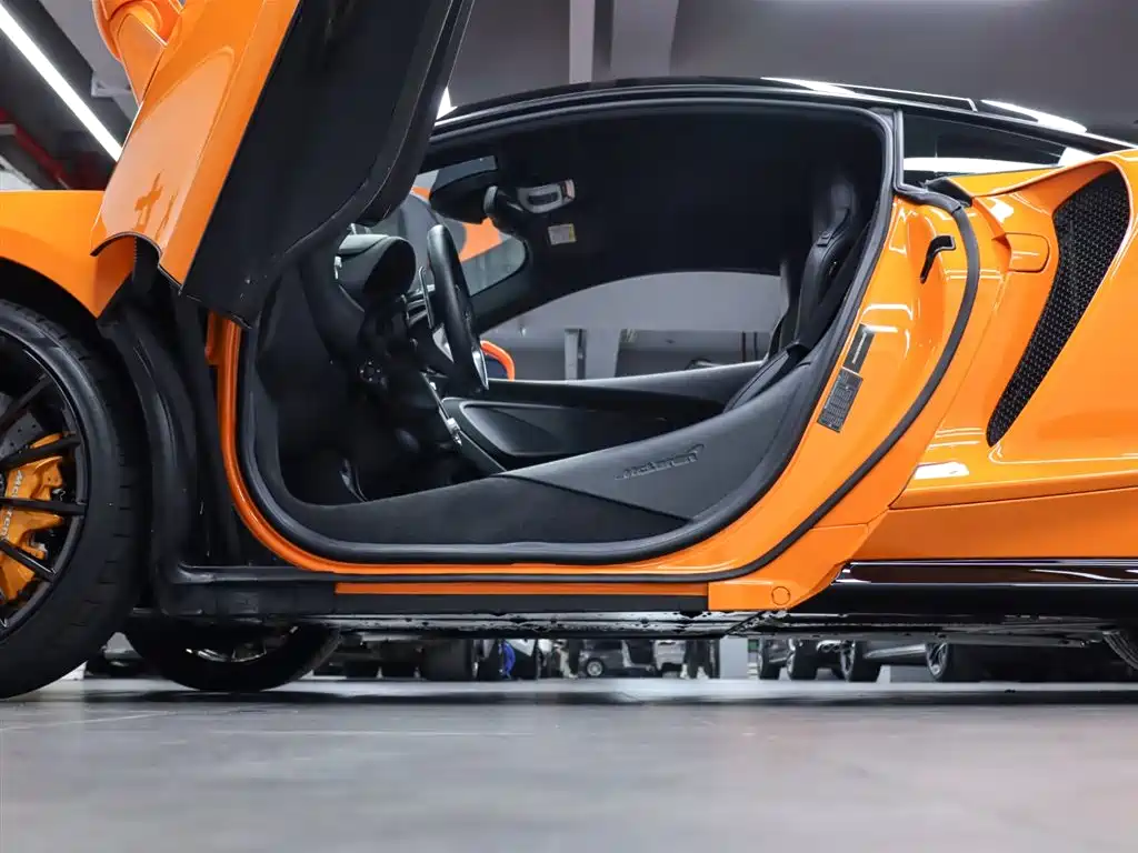 McLaren McLaren GT 2023 4.0T Standard 2023 - thumbnail 6