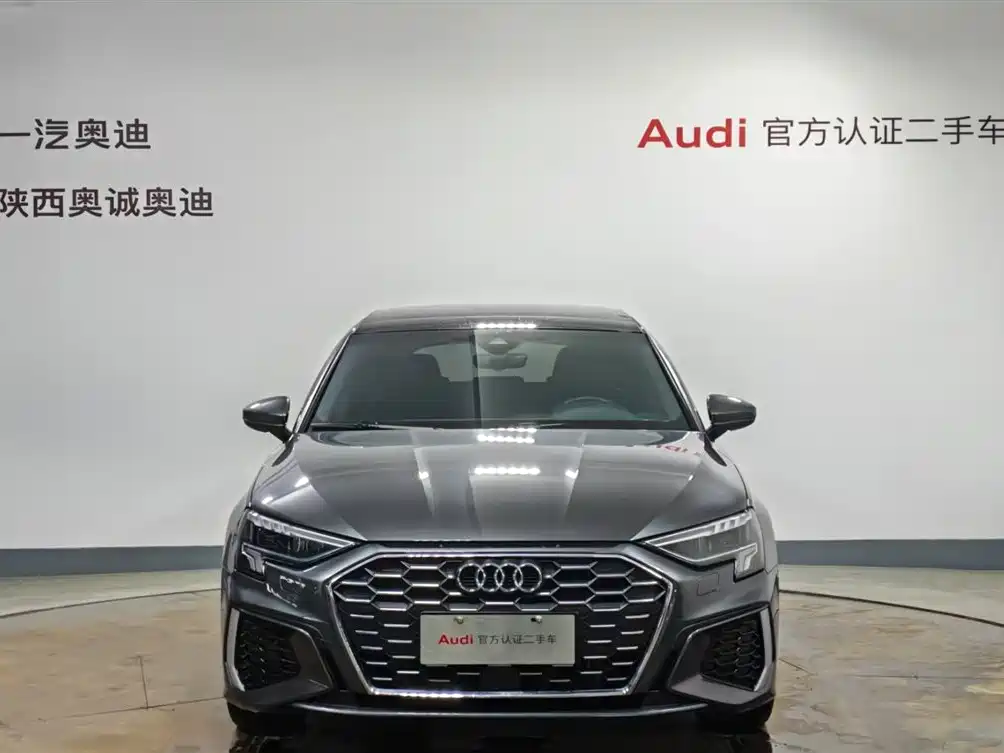 Audi Audi A3 Sportback 35 TFSI Fashion Sport Model 2023 Facelift 2024 - thumbnail 2