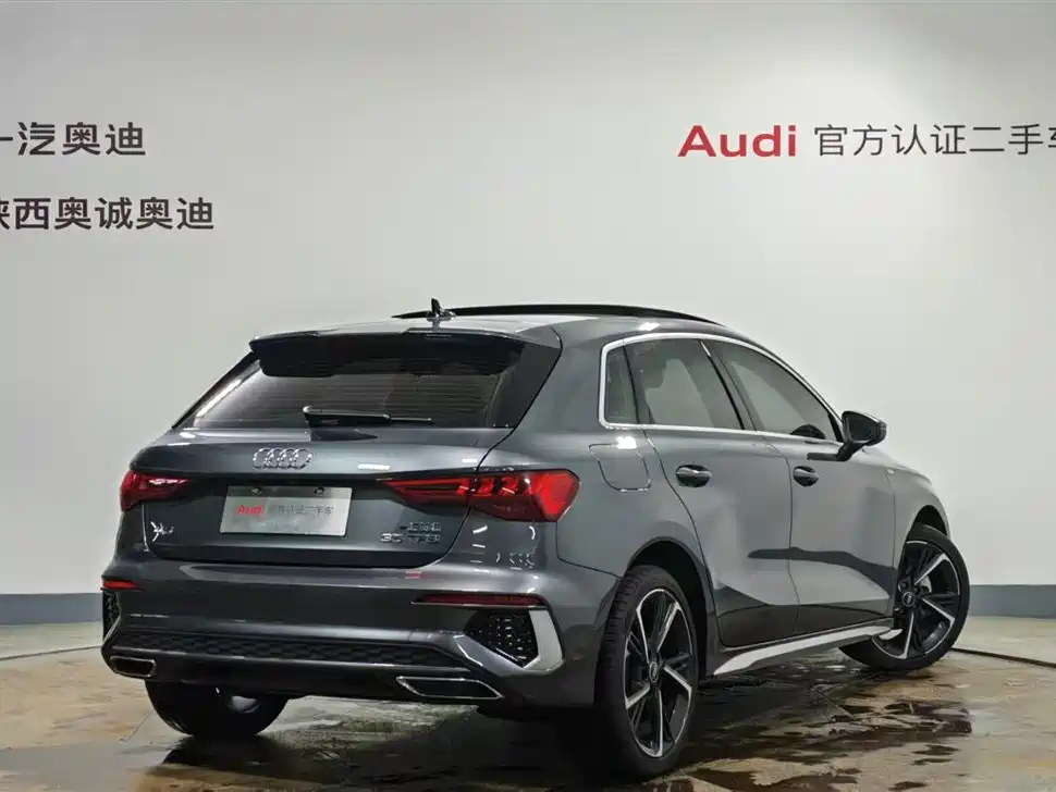 Audi Audi A3 Sportback 35 TFSI Fashion Sport Model 2023 Facelift 2024 - thumbnail 4