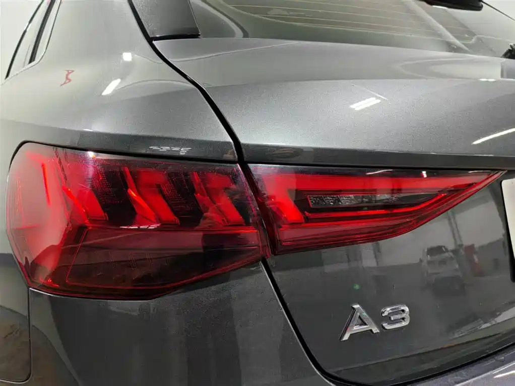 Audi Audi A3 Sportback 35 TFSI Fashion Sport Model 2023 Facelift 2024 - thumbnail 14