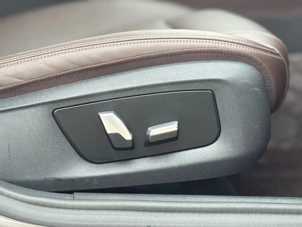 BMW BMW 5 Series 2019 Facelift 530Li Luxury Package 2019 - thumbnail 23