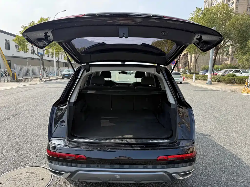 Audi Audi Q7 2020 55 TFSI quattro S line Sport Package 2020 - thumbnail 16