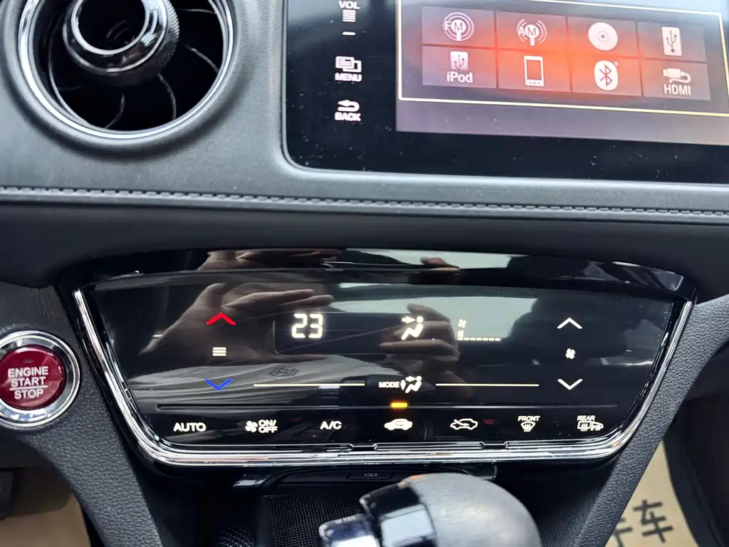 Honda Honda XR-V 2015 1.8L VTi CVT Luxury Edition 2016 - thumbnail 18