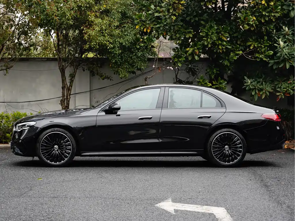 Mercedes-Benz Mercedes-Benz E-Class Import 2024 E 300 Luxury Sport Edition 2024 - thumbnail 3