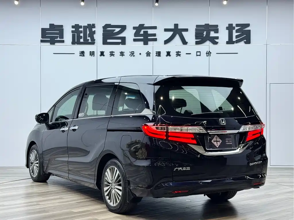 Honda Honda Odyssey 2018 2.4L Luxury Edition 2019 - thumbnail 5