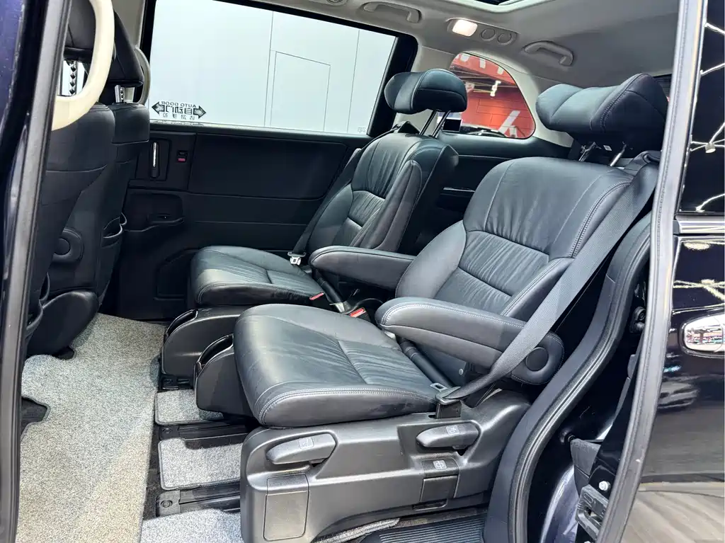 Honda Honda Odyssey 2018 2.4L Luxury Edition 2019 - thumbnail 10