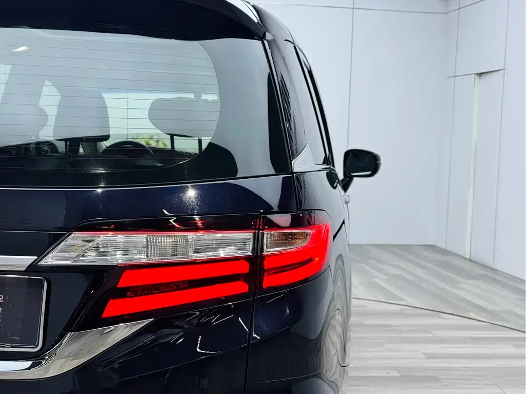 Honda Honda Odyssey 2018 2.4L Luxury Edition 2019 - thumbnail 26
