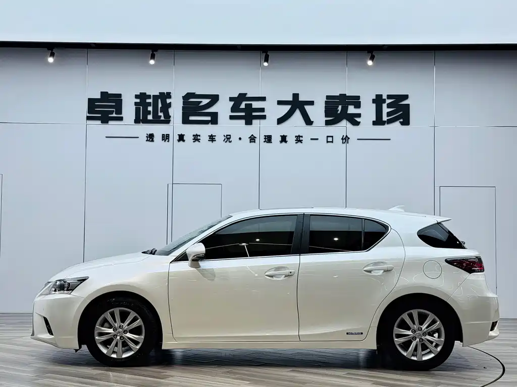 Lexus Lexus CT 2014 CT200h Comfort Version Monotone 2017 - thumbnail 4
