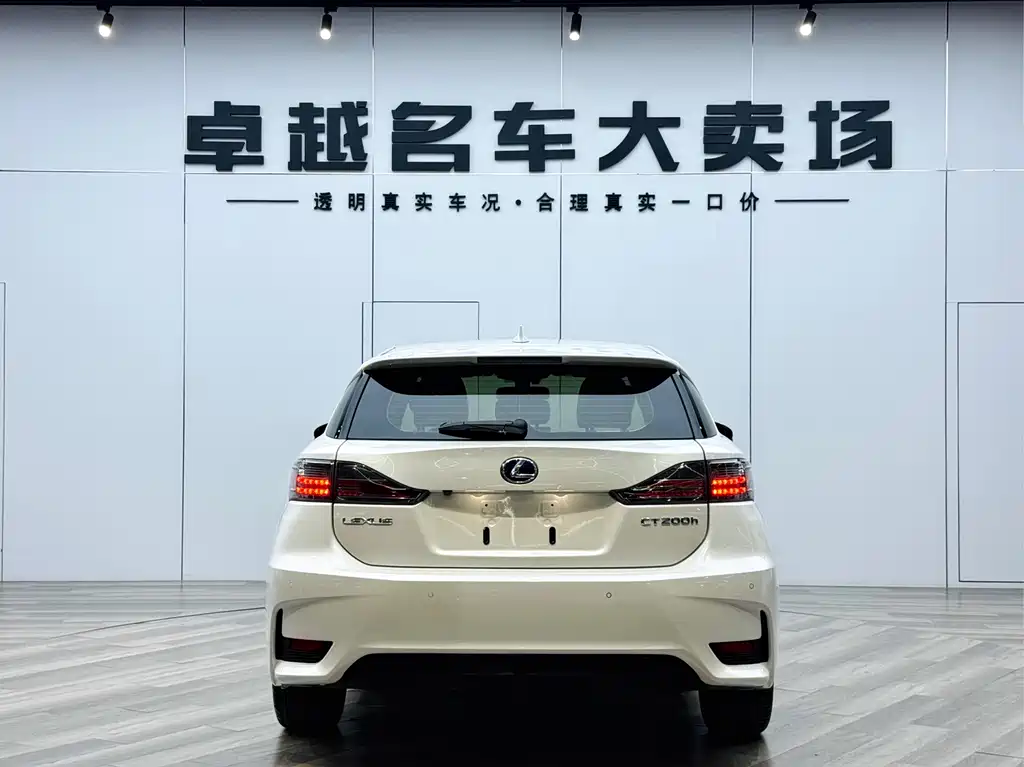 Lexus Lexus CT 2014 CT200h Comfort Version Monotone 2017 - thumbnail 6