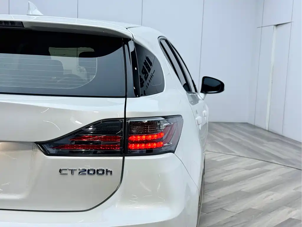 Lexus Lexus CT 2014 CT200h Comfort Version Monotone 2017 - thumbnail 26